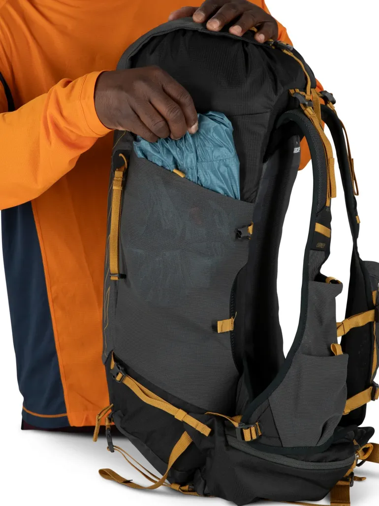 Osprey Talon Velocity 30 Rucksack - Dark Charcoal-Tumbleweed Yellow