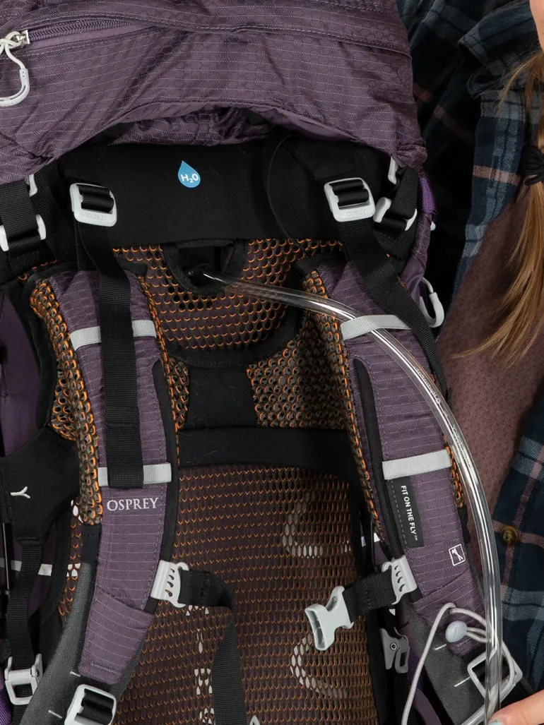 Osprey Womens Aura AG 50 Rucksack - Tungsten Grey