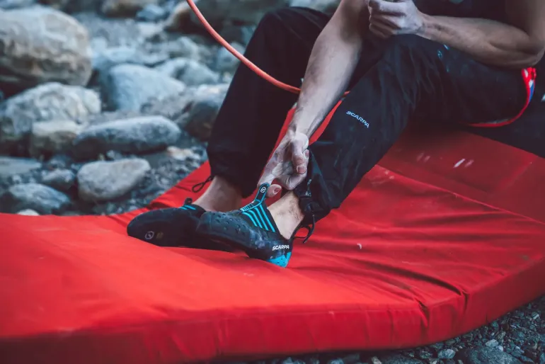 Scarpa Instinct S Climbing Shoes - Black-Azure