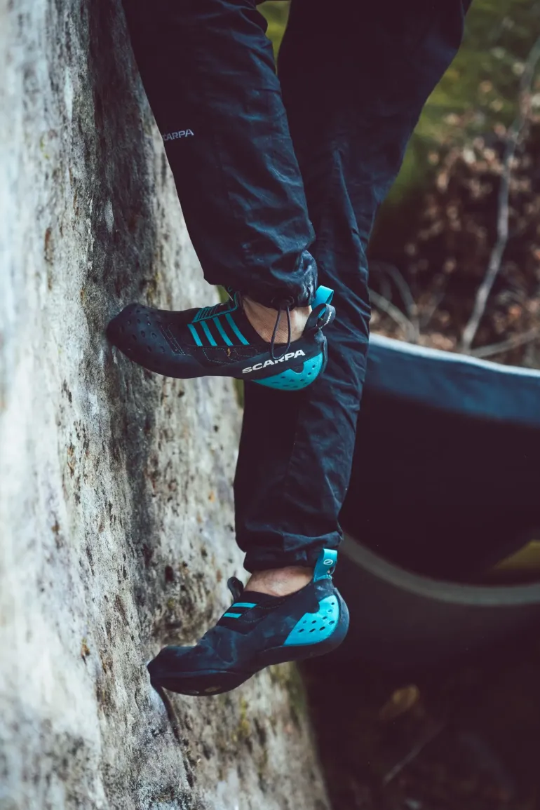 Scarpa Instinct S Climbing Shoes - Black-Azure