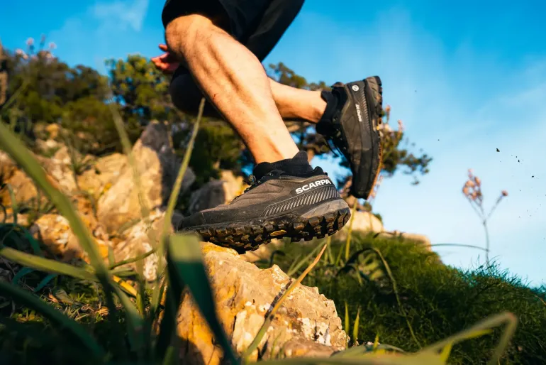 Scarpa Mens Rapid XT GTX Shoes - Caribou-Rust Orange